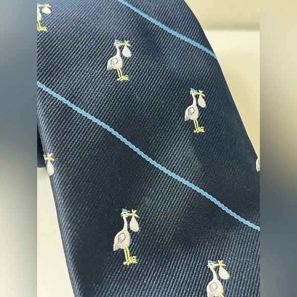 Chipp New Haven Custom Tailor All Over Print Stork Pattern Navy Blue Tie - Picture 6 of 9